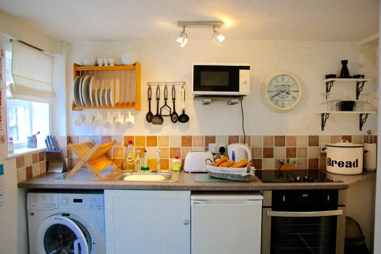 Romantic Flint Cottage On The Suffolk Coast Saxmundham Εξωτερικό φωτογραφία