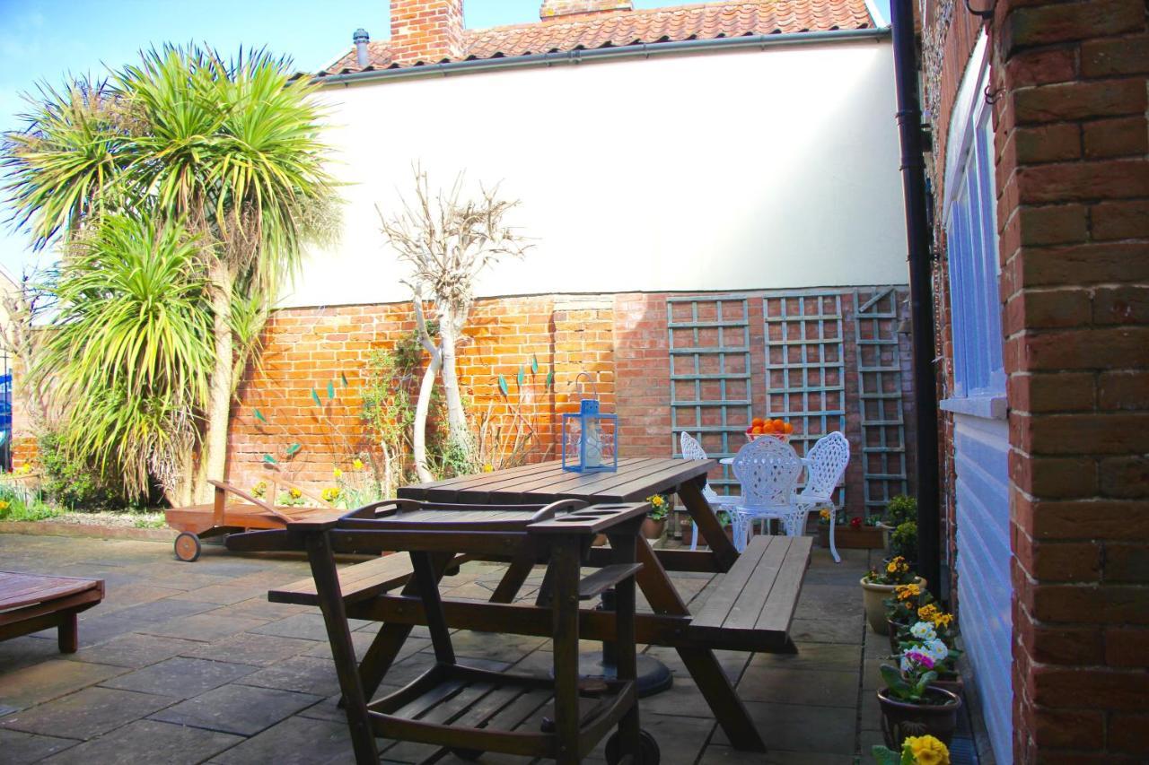 Romantic Flint Cottage On The Suffolk Coast Saxmundham Εξωτερικό φωτογραφία