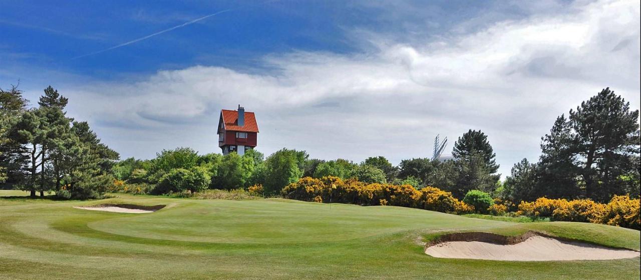 Romantic Flint Cottage On The Suffolk Coast Saxmundham Εξωτερικό φωτογραφία