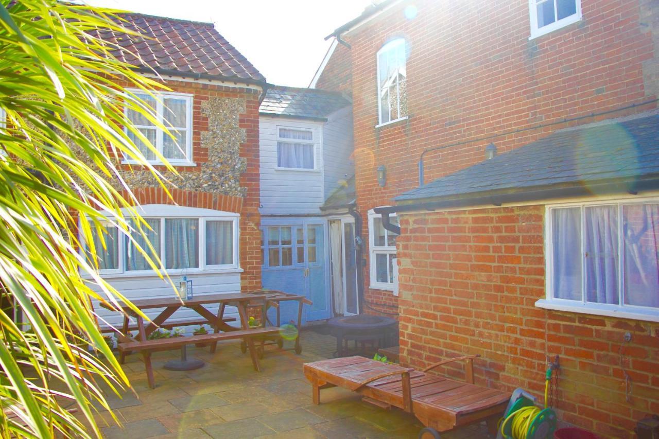 Romantic Flint Cottage On The Suffolk Coast Saxmundham Εξωτερικό φωτογραφία